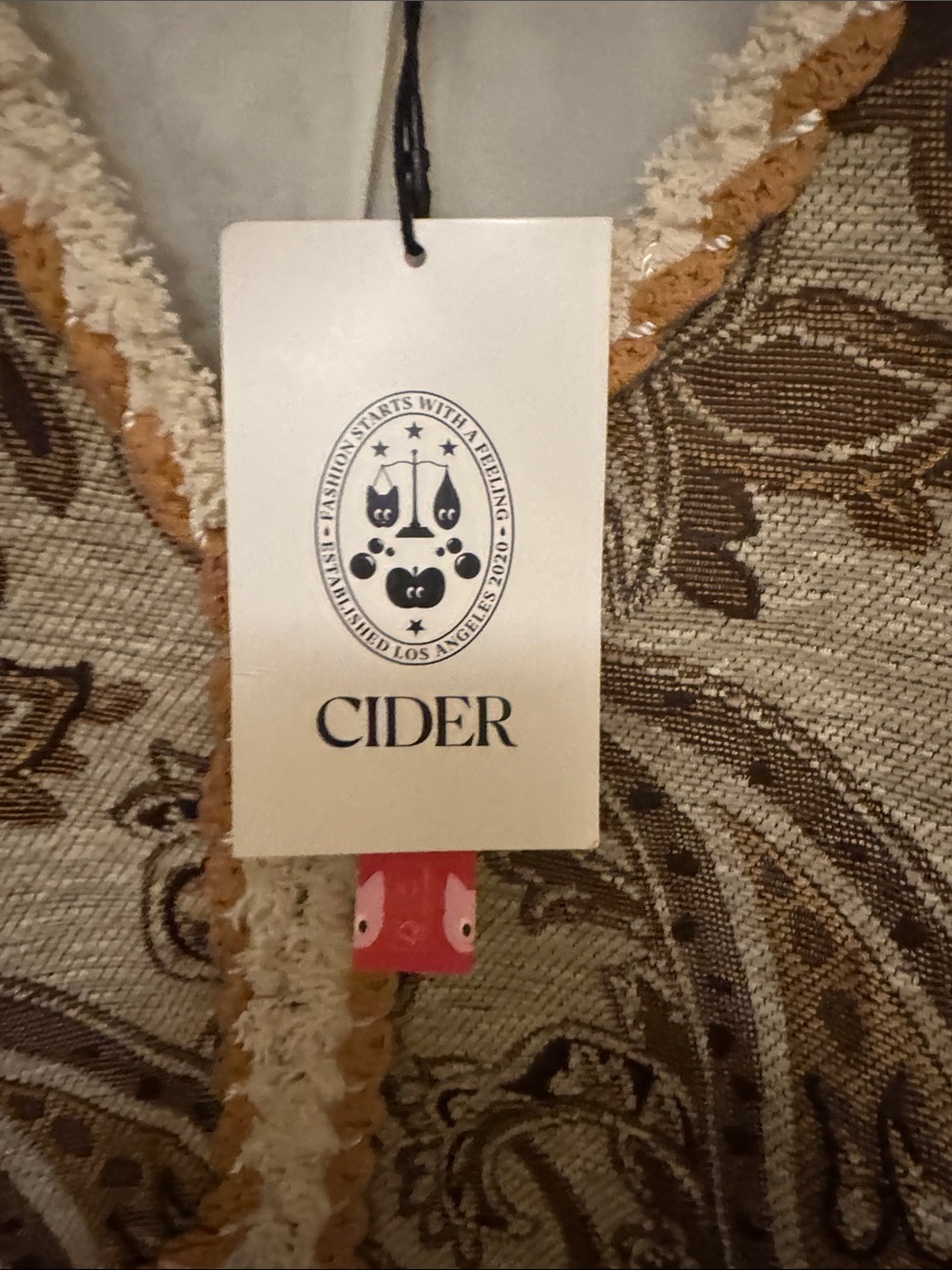 Cider paisley print vest - Picture 7 of 7